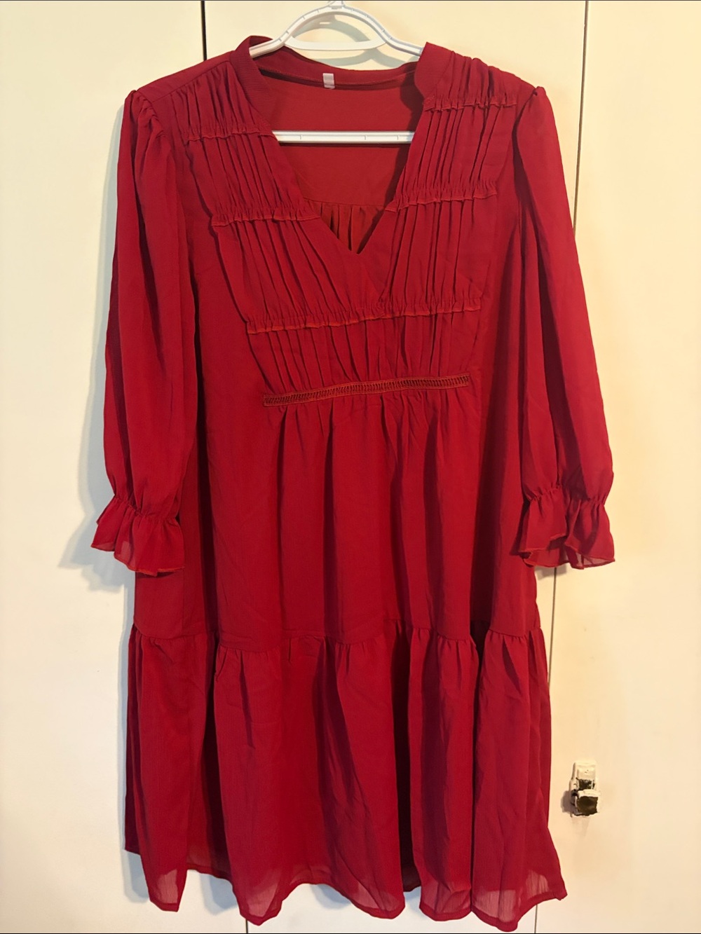 SHEIN Red Long Sleeve Pleated V-Neck Dress